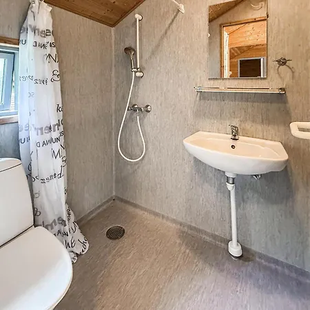 펜션 2 Bedroom Pet Friendly In 바일레
